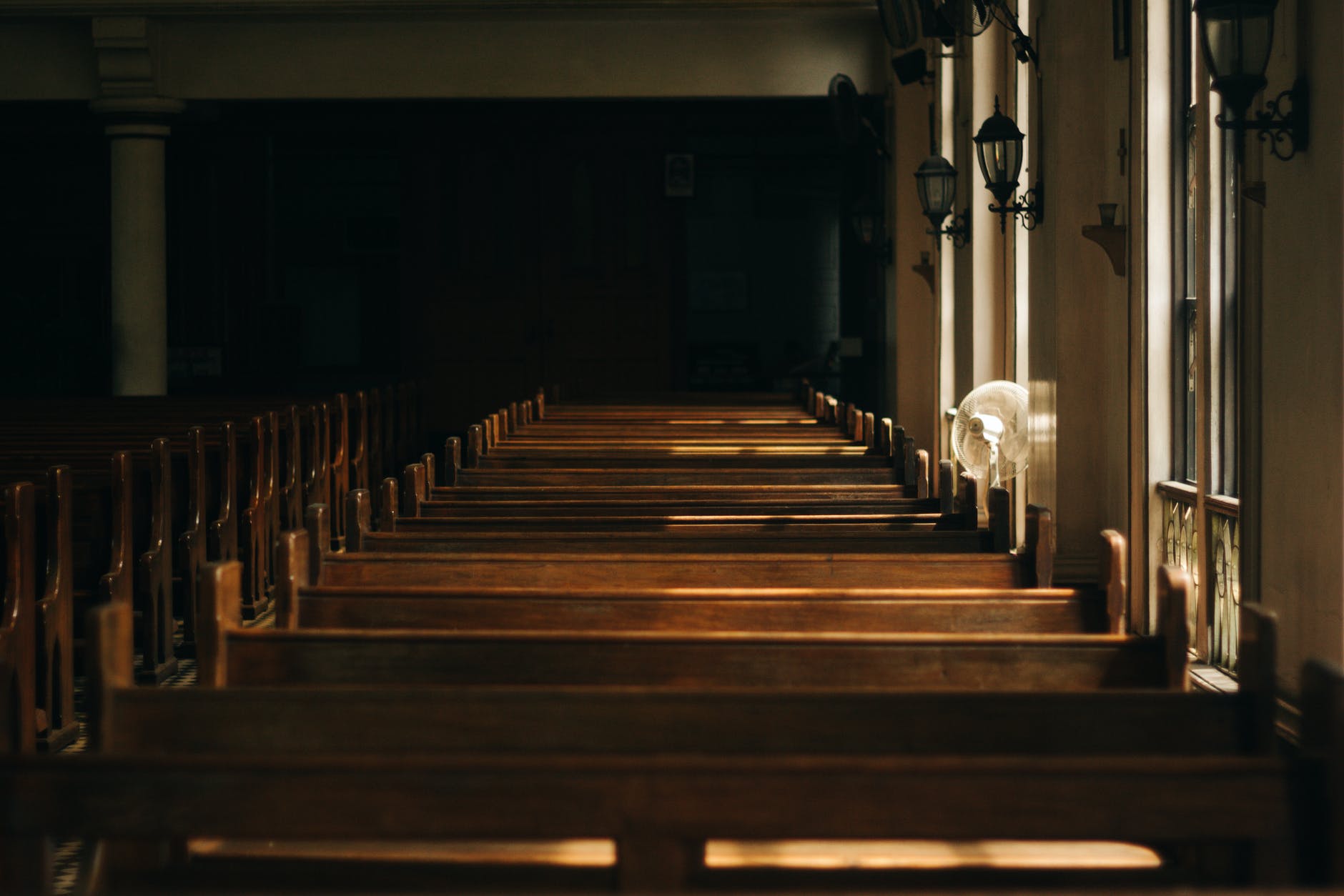 What’s Better? The Mega-Church or Small Community Church?
